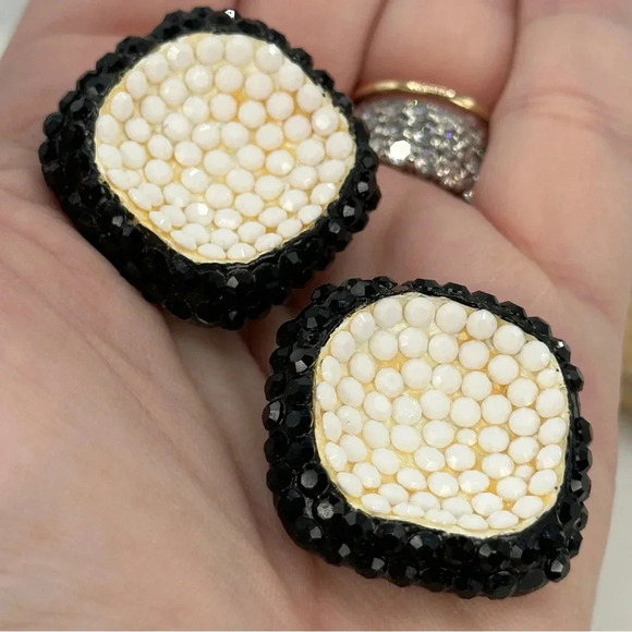 Vintage Richard Kerr Clip On Earrings Black White Square Statement Disco 80s - Picture 2 of 7